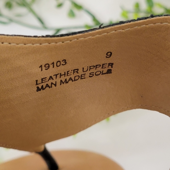 Sofia Milano black leather thong sandals women's size 9 - Picture 5 of 10